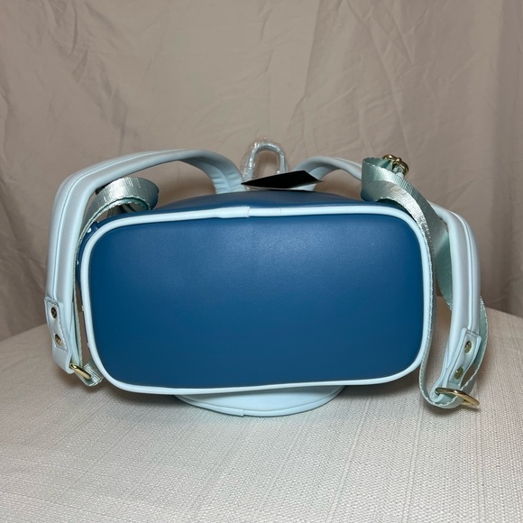 Loungefly Disney Snowman Mickey Minnie Mouse Snowglobe Mini Backpack NWT - Picture 5 of 6